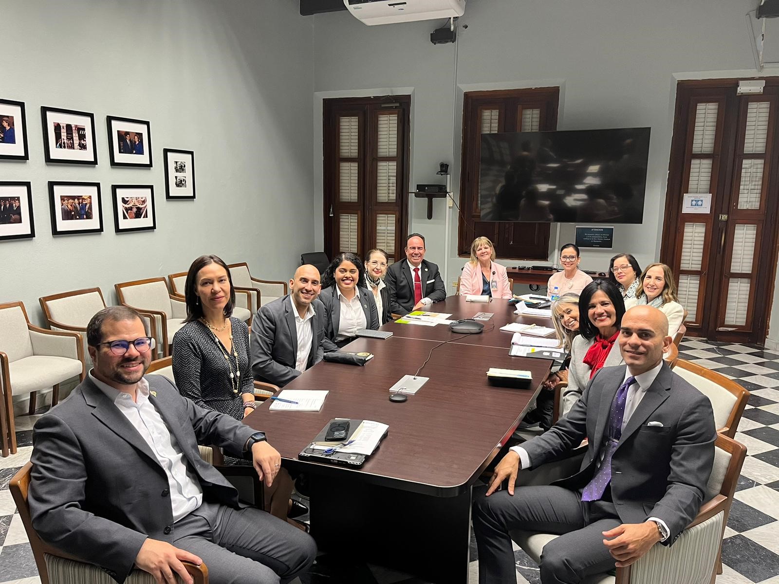 Members of PRASFAA meet with Chris Santos, senior advisor at the Office of the U.S. Secretary of Education.